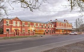Lake Inn - Ballarat